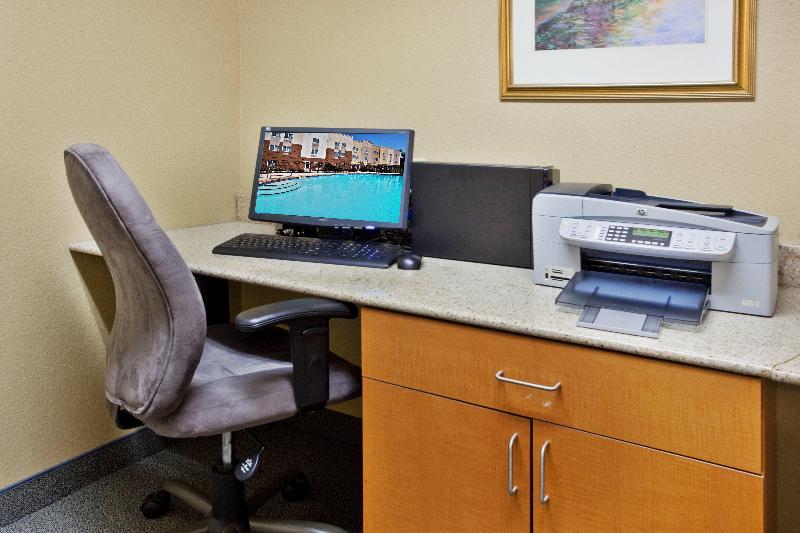 هتل Candlewood Suites Macon By Ihg