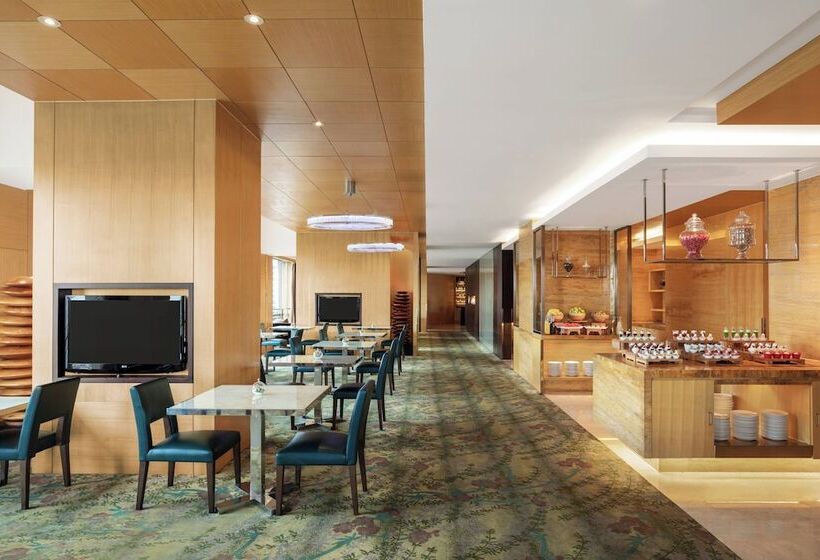 هتل Courtyard By Marriott Shanghai Central