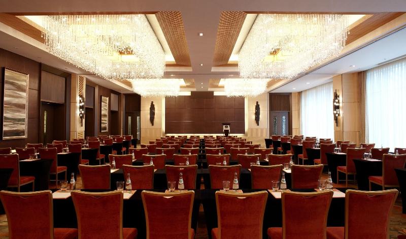 هتل Courtyard By Marriott Shanghai Central