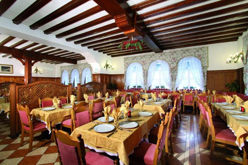 هتل Dolomiti Schloss