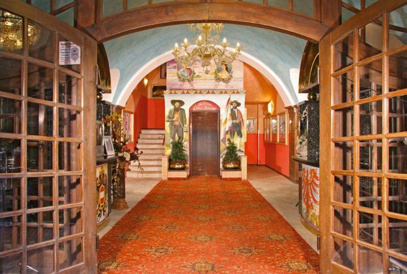 هتل Dolomiti Schloss