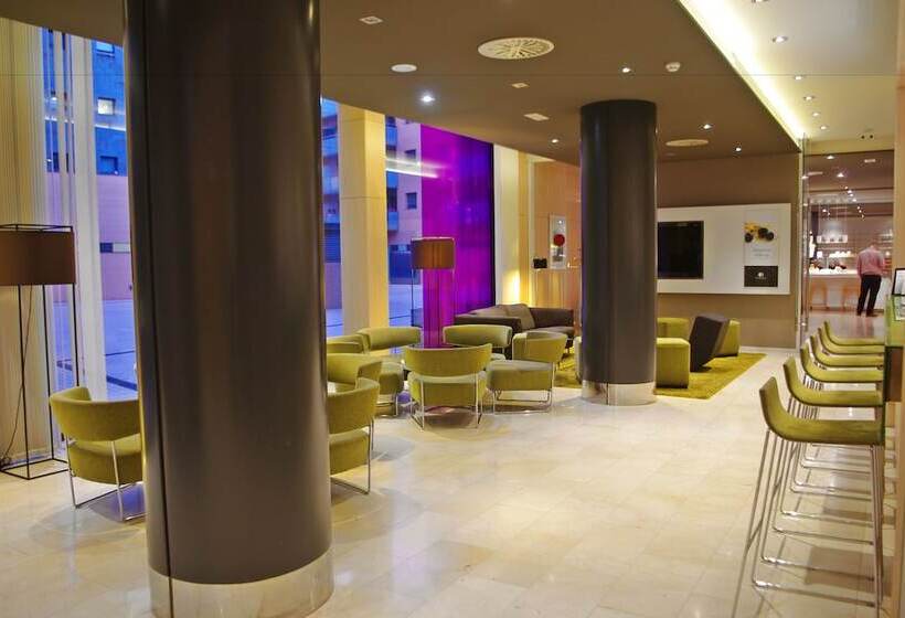 هتل Doubletree By Hilton  Girona