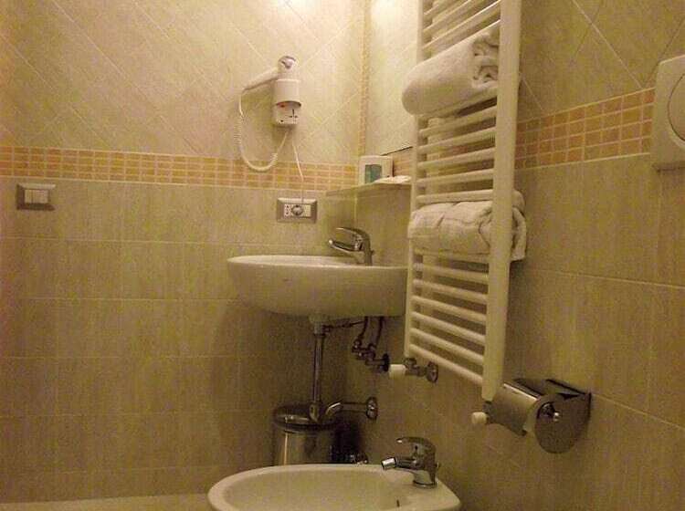 Fotos del hotel Elide:  17