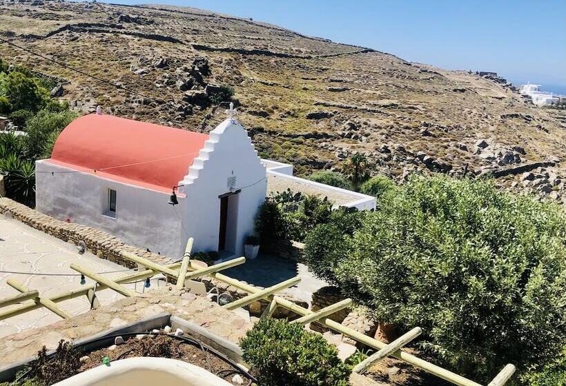هتل Flaskos Suites And More