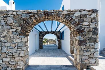 هتل Giannoulaki Resort