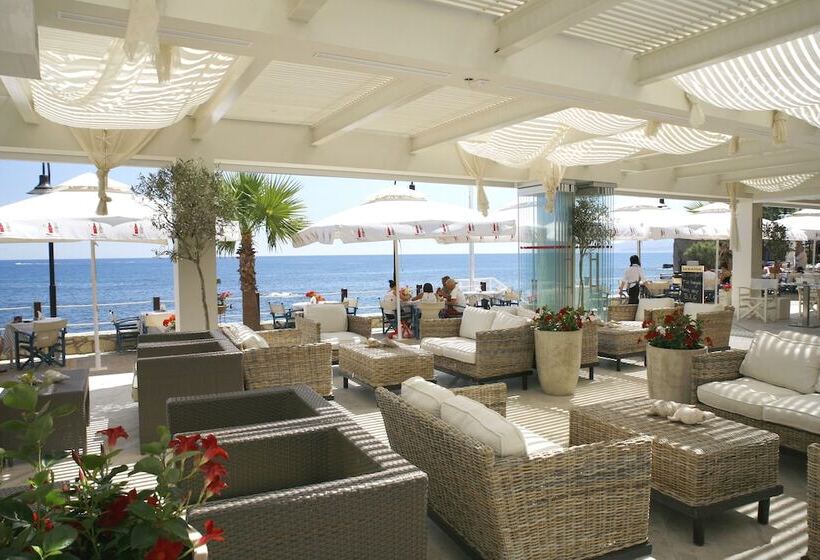 هتل Glaros Beach