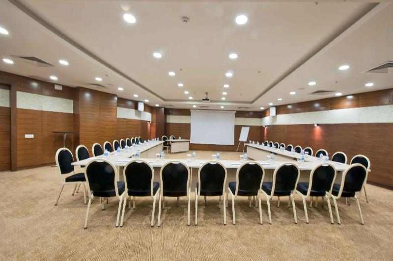 Fotos del hotel Grand S:  57