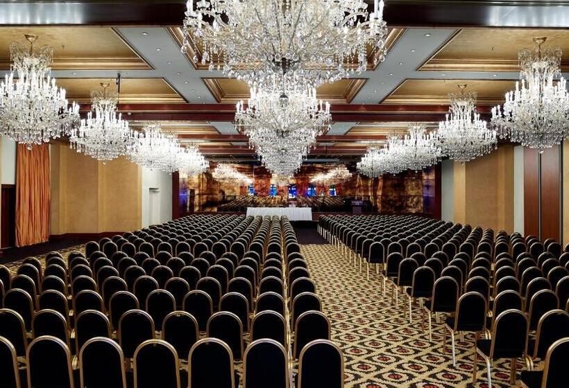 هتل Grand Serai Congress And Spa