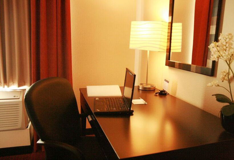 فندق Hampton Inn & Suites Phoenix Chandler Fashion Center Az