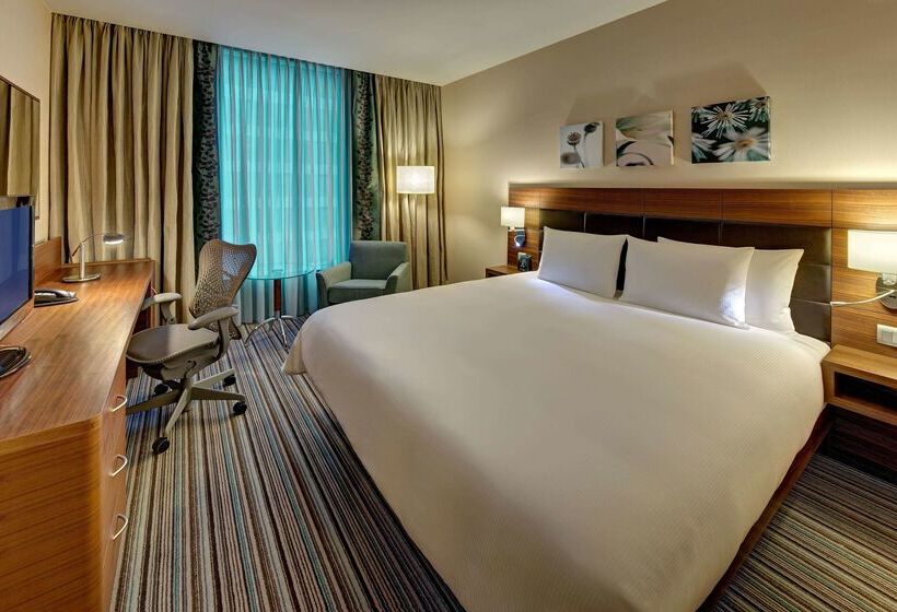 Hilton Garden Inn Frankfurt Airport
