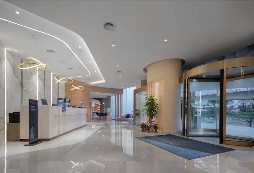 هتل Holiday Inn Express Shanghai Jinqiao Central, An Ihg