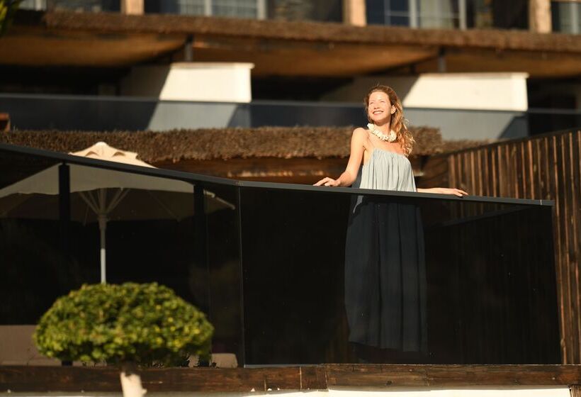 هتل Manaspark Deluxe