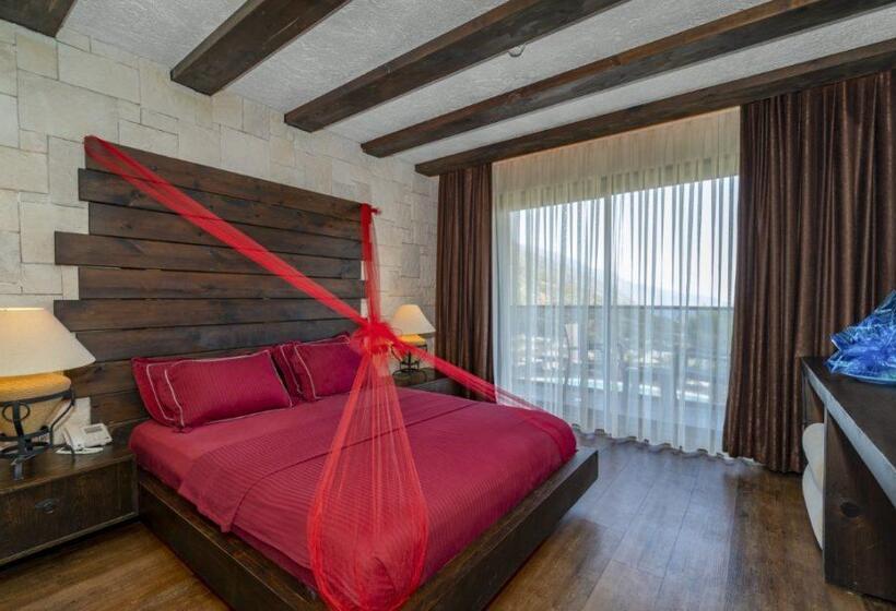 هتل Manaspark Deluxe