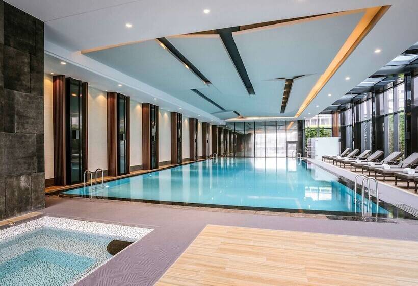 בית מלון כפרי Pullman Shanghai Jing An