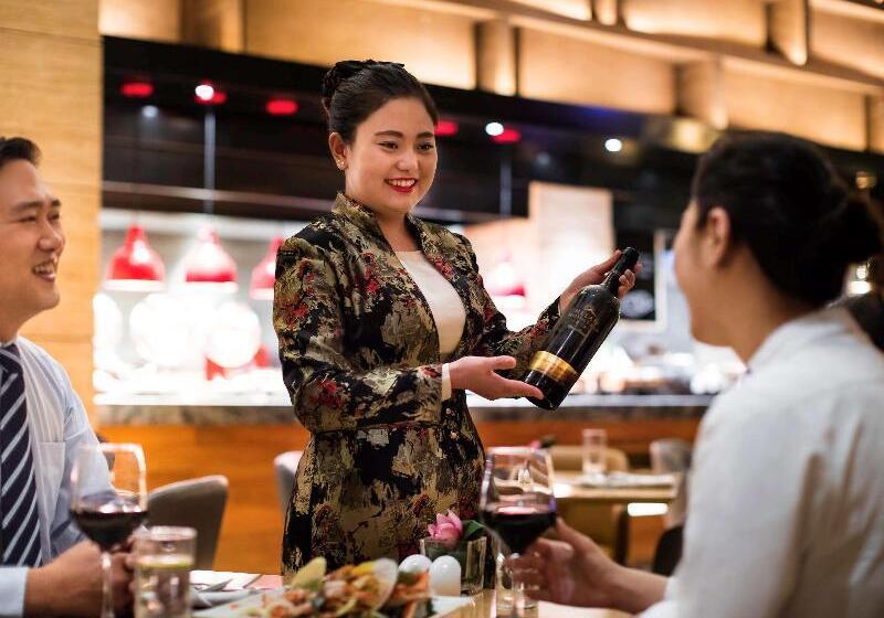 בית מלון כפרי Pullman Shanghai Jing An