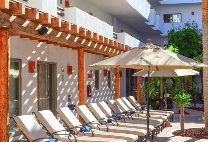 هتل Santa Fe Loreto by Villa Group