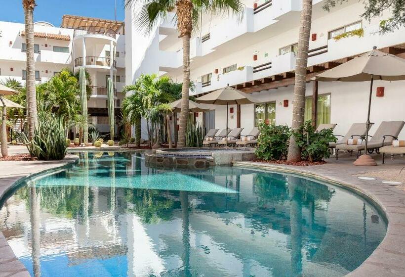 هتل Santa Fe Loreto by Villa Group