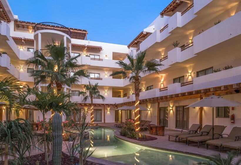 هتل Santa Fe Loreto by Villa Group