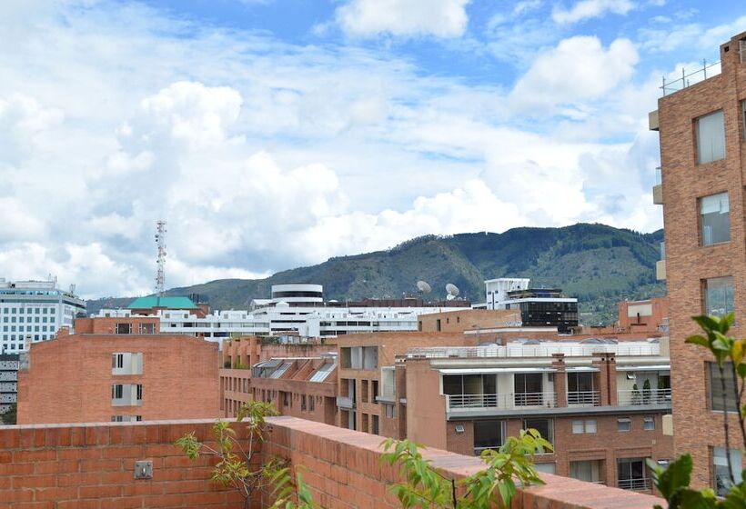 Fotos del hotel Suites Casa 95:  29