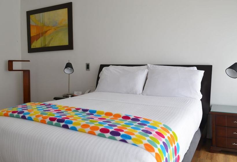 Fotos del hotel Suites Casa 95:  4