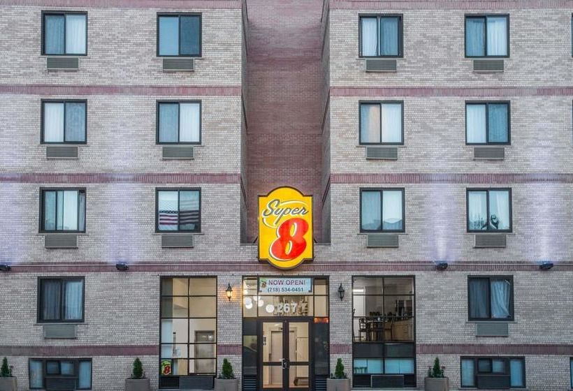 Отель Super 8 By Wyndham Brooklyn / Park Slope