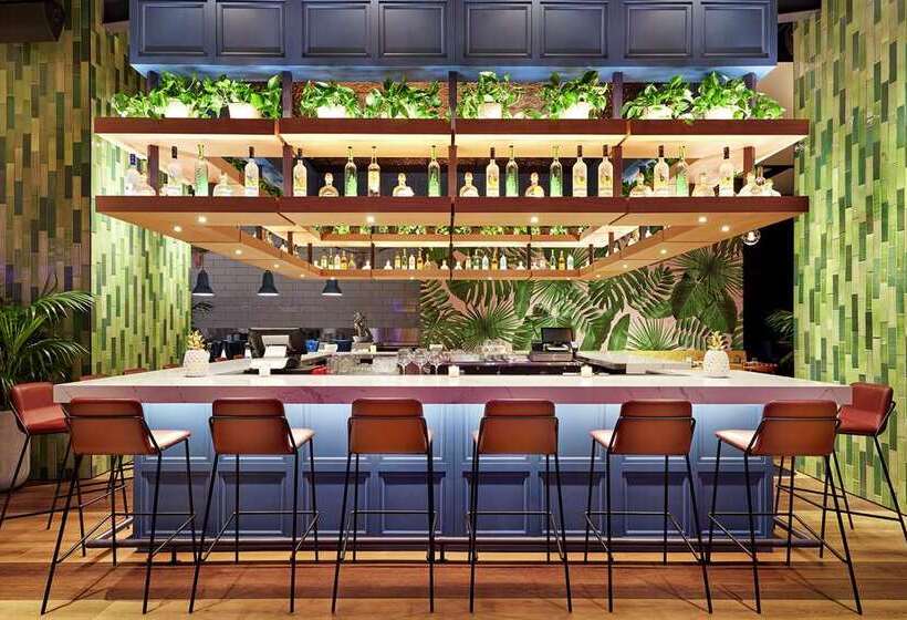 Fotos del hotel The Gabriel Miami Downtown, Curio Collection By Hilton:  18