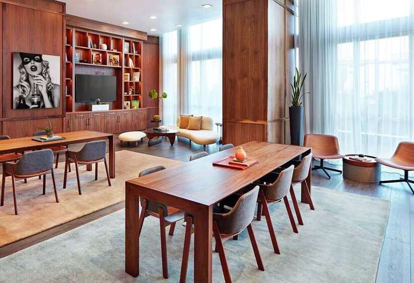 Fotos del hotel The Gabriel Miami Downtown, Curio Collection By Hilton:  22