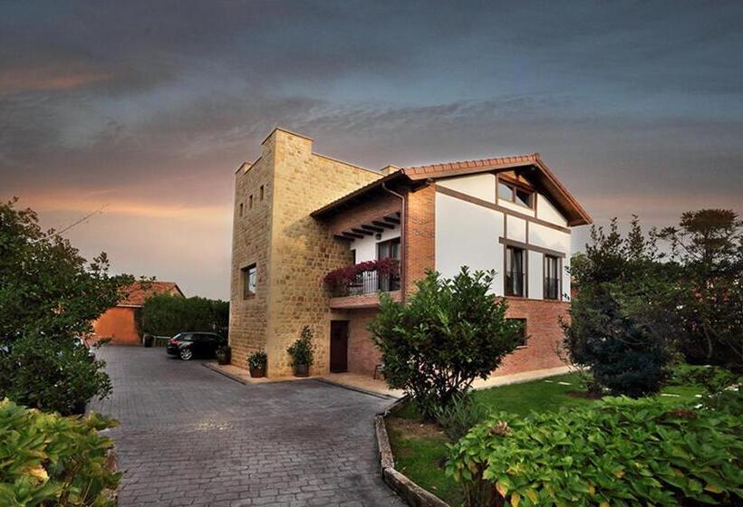 هتل Torre De Quintana