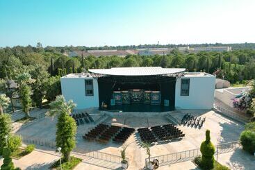 هتل Venosa Beach Resort & Spa All Inclusive