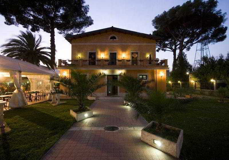 هتل Villa Plauzi