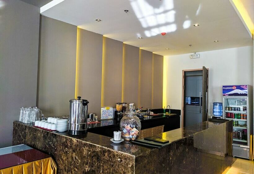 هتل Sotogrande Neopolitan