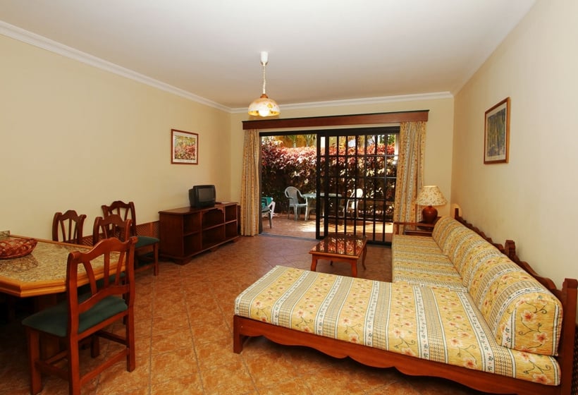 Apartamentos Punta Marina