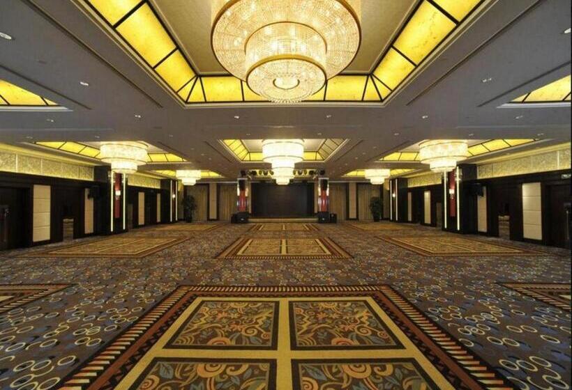 هتل Grand Soluxe Zhongyou
