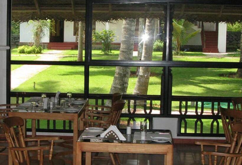 هتل Abad Harmonia Ayurvedic Beach Resort