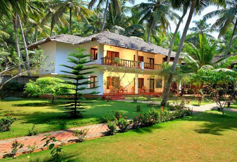 هتل Abad Harmonia Ayurvedic Beach Resort