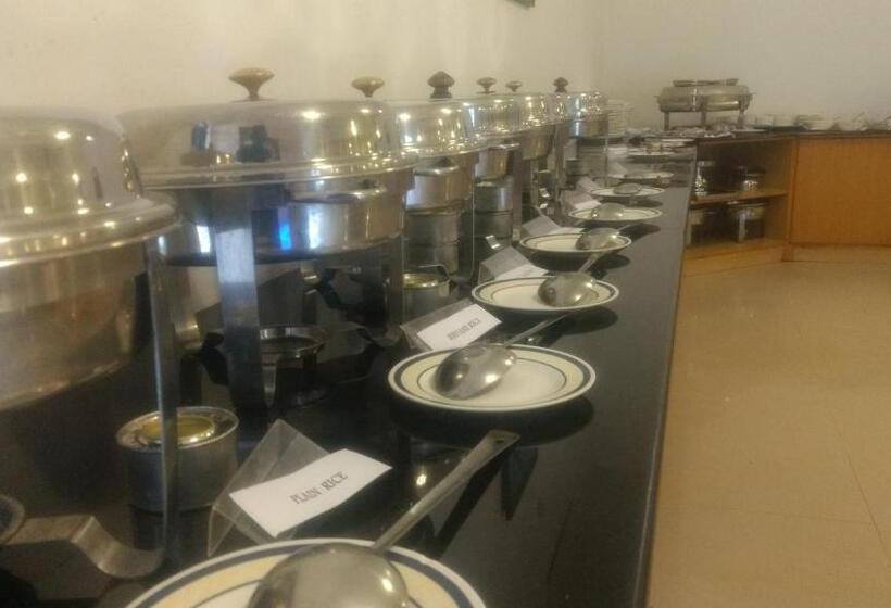 هتل Abad Harmonia Ayurvedic Beach Resort