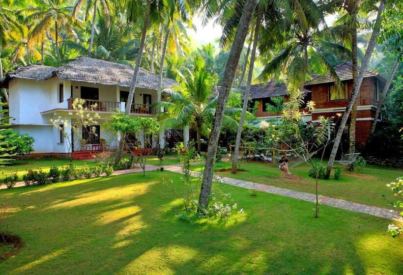 هتل Abad Harmonia Ayurvedic Beach Resort