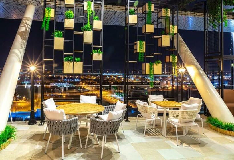 Отель Aloft Abu Dhabi