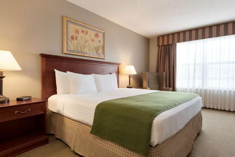 فندق Country Inn & Suites By Radisson, St. Cloud East, Mn