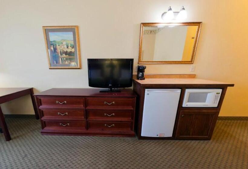 هتل Country Inn & Suites By Radisson, St. Cloud East, Mn