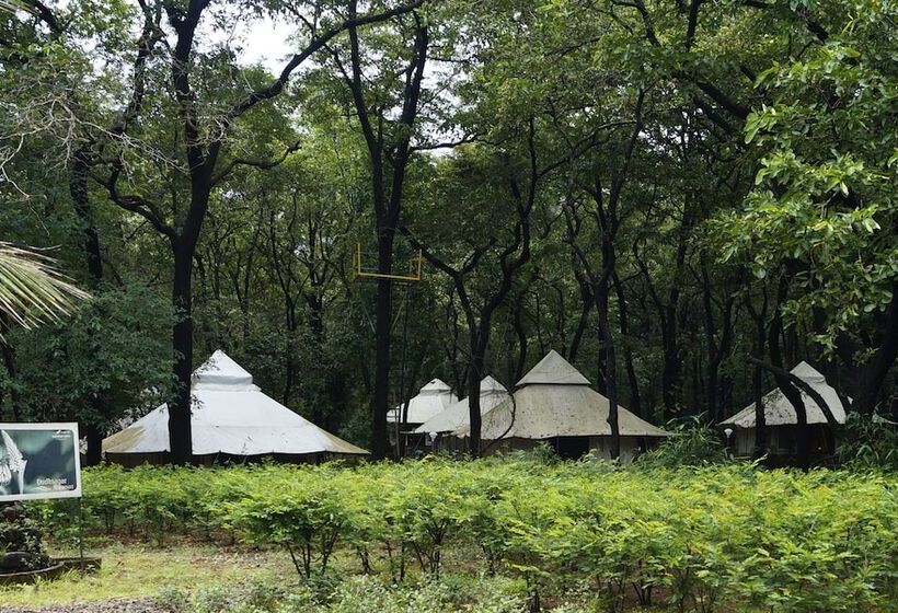 هتل Dudhsagar Spa Resort