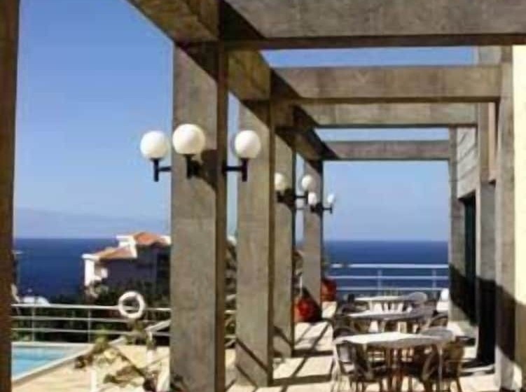 בית מלון כפרי Escola