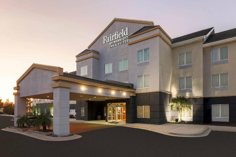 هتل Fairfield Inn & Suites Tampa Fairgrounds/casino