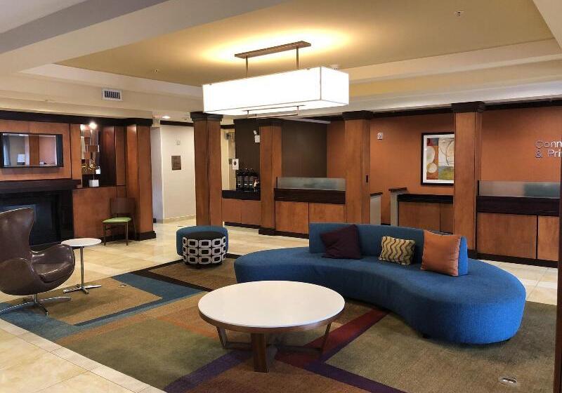 هتل Fairfield Inn & Suites Tampa Fairgrounds/casino