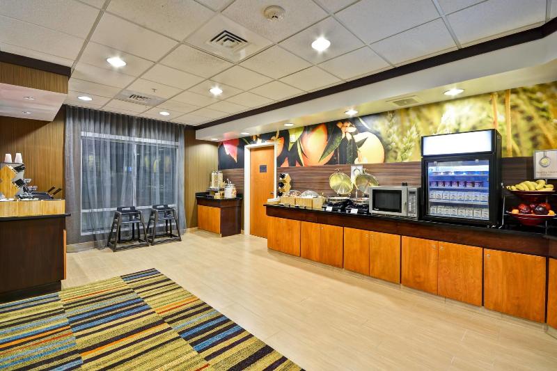 هتل Fairfield Inn & Suites Tampa Fairgrounds/casino