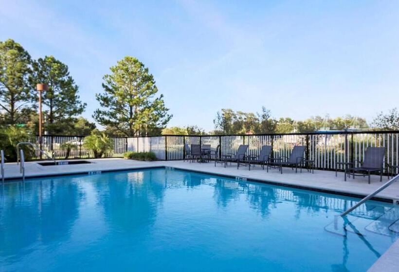هتل Fairfield Inn & Suites Tampa Fairgrounds/casino