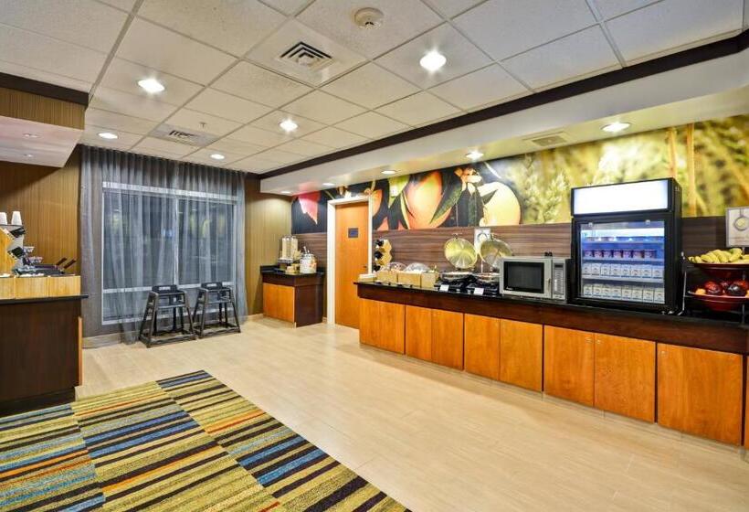 هتل Fairfield Inn & Suites Tampa Fairgrounds/casino