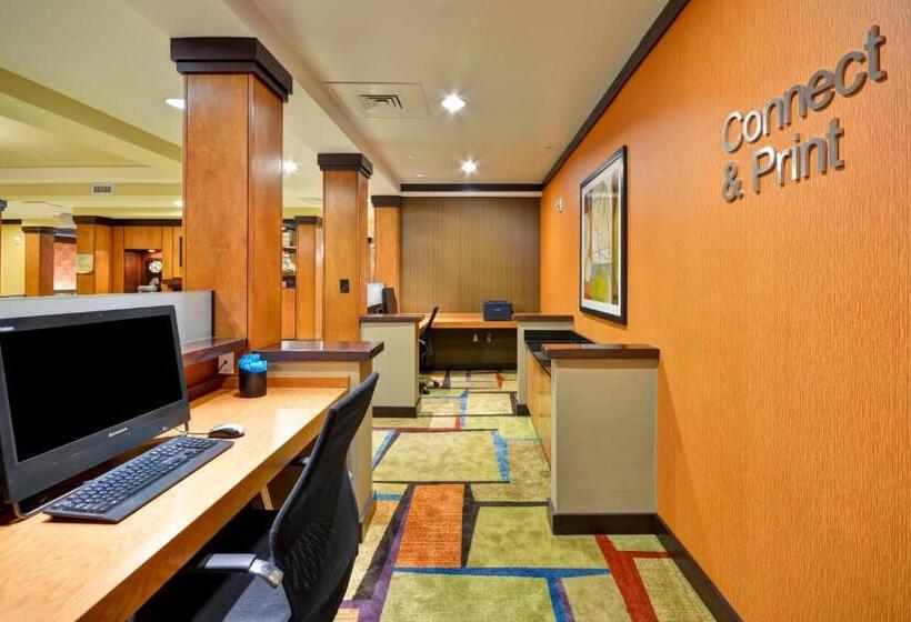 هتل Fairfield Inn & Suites Tampa Fairgrounds/casino