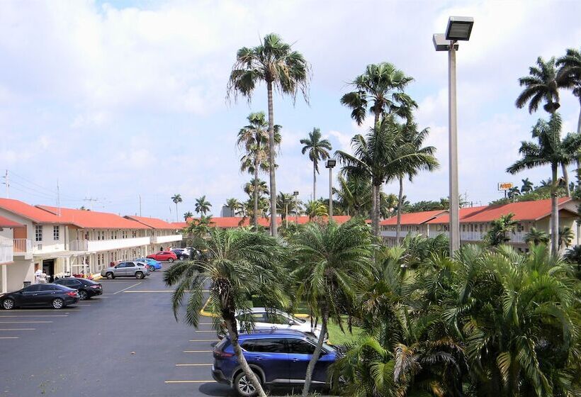 هتل Fairway Inn Florida City Homestead Everglades