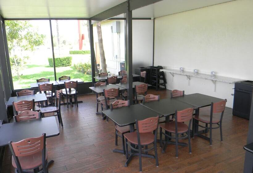 هتل Fairway Inn Florida City Homestead Everglades